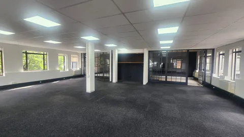 Hyde Park Lane, 407 Hyde Ln